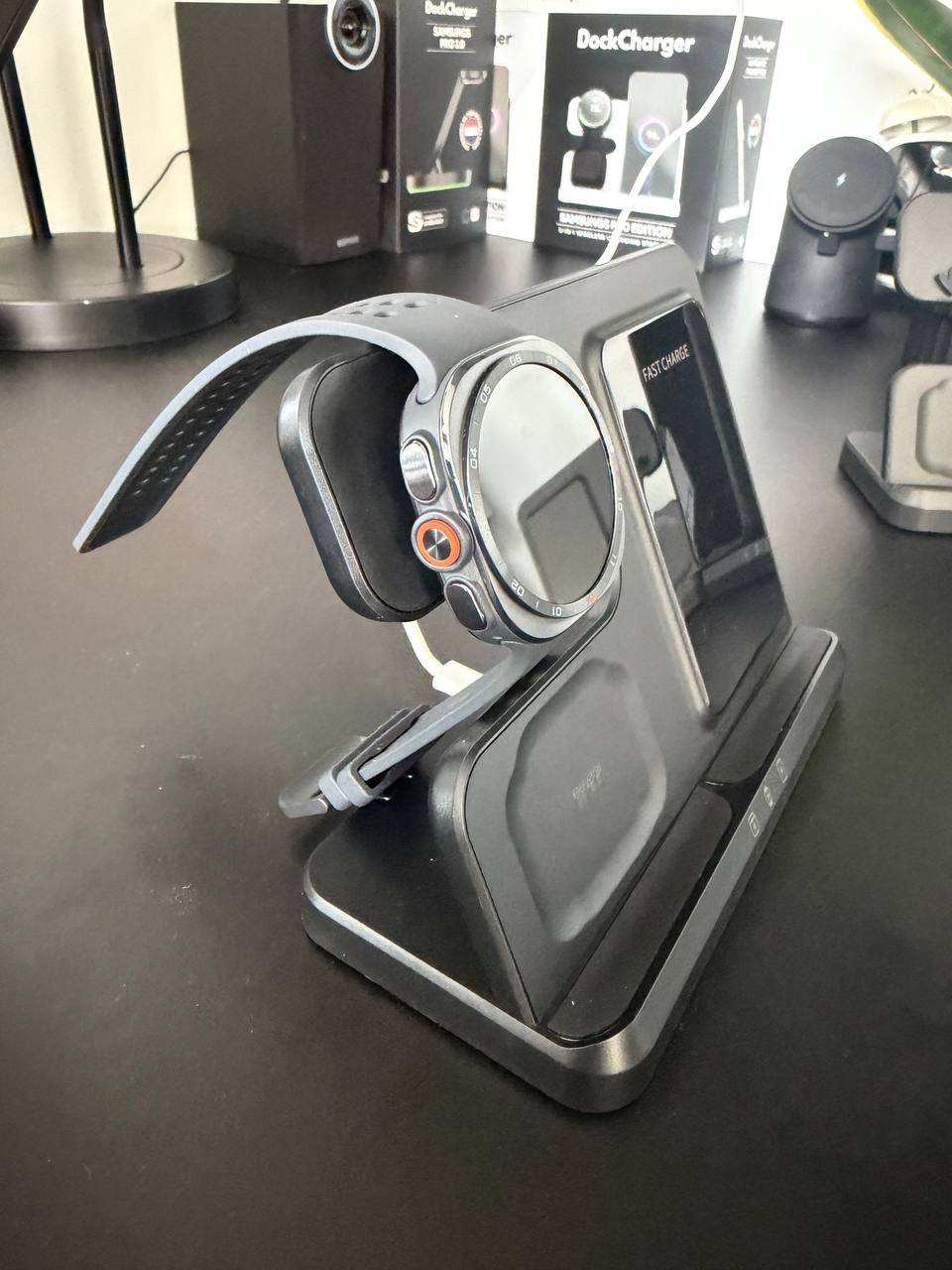 Loose strap — the watch tilts and loses contact